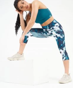 Dare2B Ladies Influential 3/4 Leggings -DRAGONFLY Ladies Sportswear & Fitness