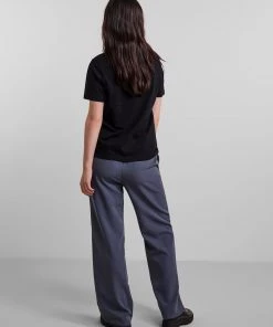 Pieces HALIE Tee -BLACK Ladies Polos, Tees & Shirts