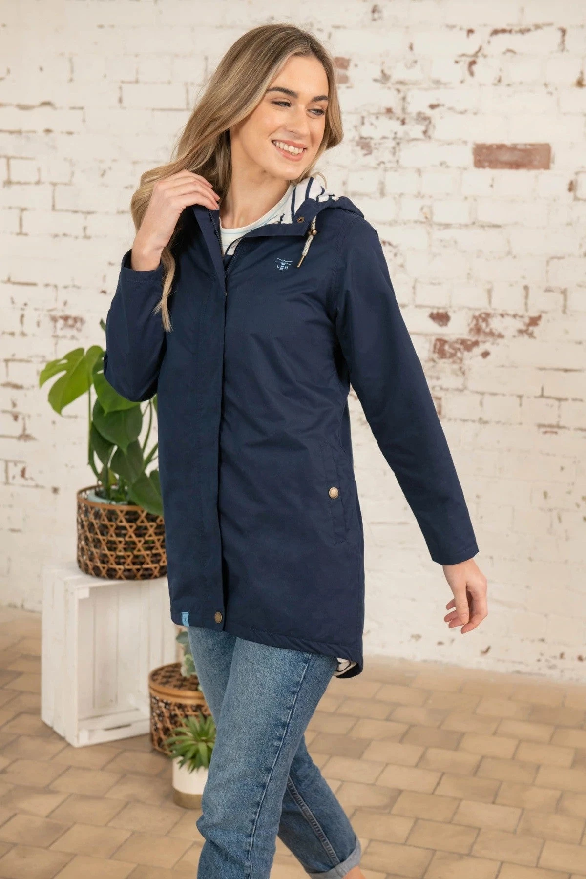 Lighthouse Beachcomber Long Jacket -NAVY