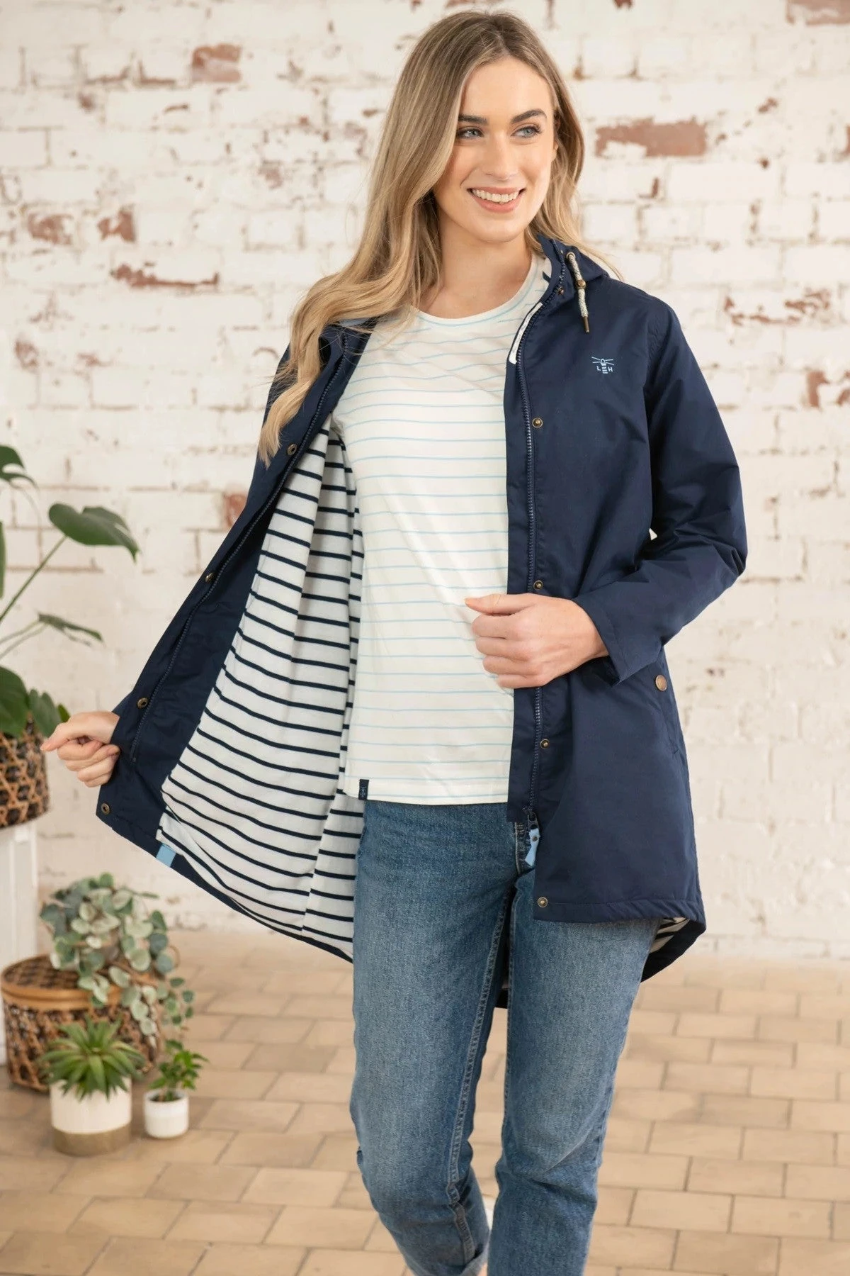 Lighthouse Beachcomber Long Jacket -NAVY