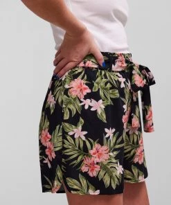 Ladies Trousers & Shorts Pieces NYA Shorts -PALM
